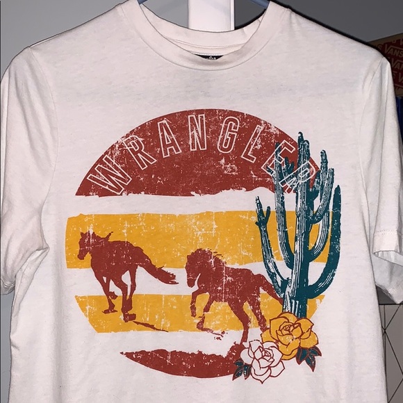 Wrangler Tops - Size small retro wrangler graphic tee
